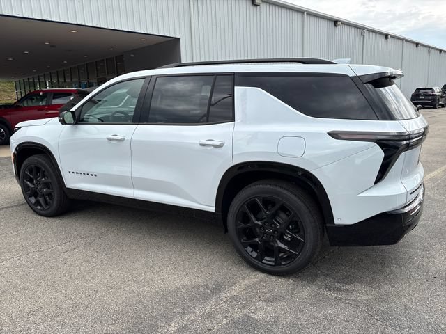 New 2026 Chevrolet Traverse RS w/ LPO, Floor Liner Package AWD/4WD video 3