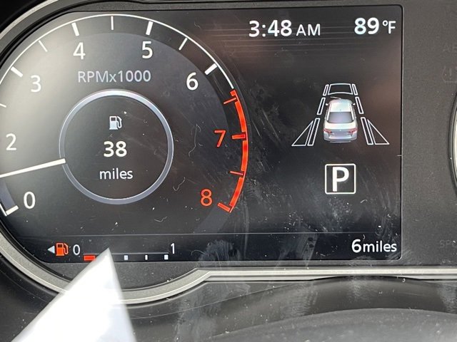 New 2025 Nissan Versa SR w/ Trunk Package image 10