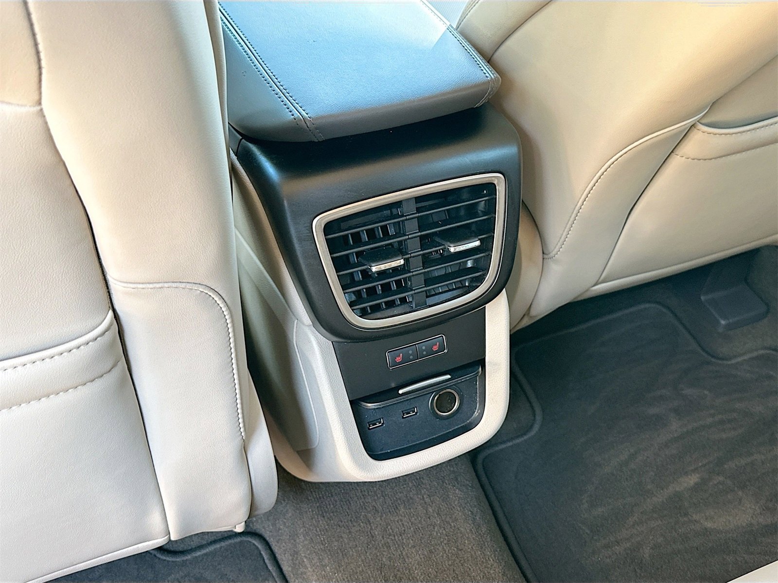 Used 2020 Lincoln Nautilus Reserve image 27