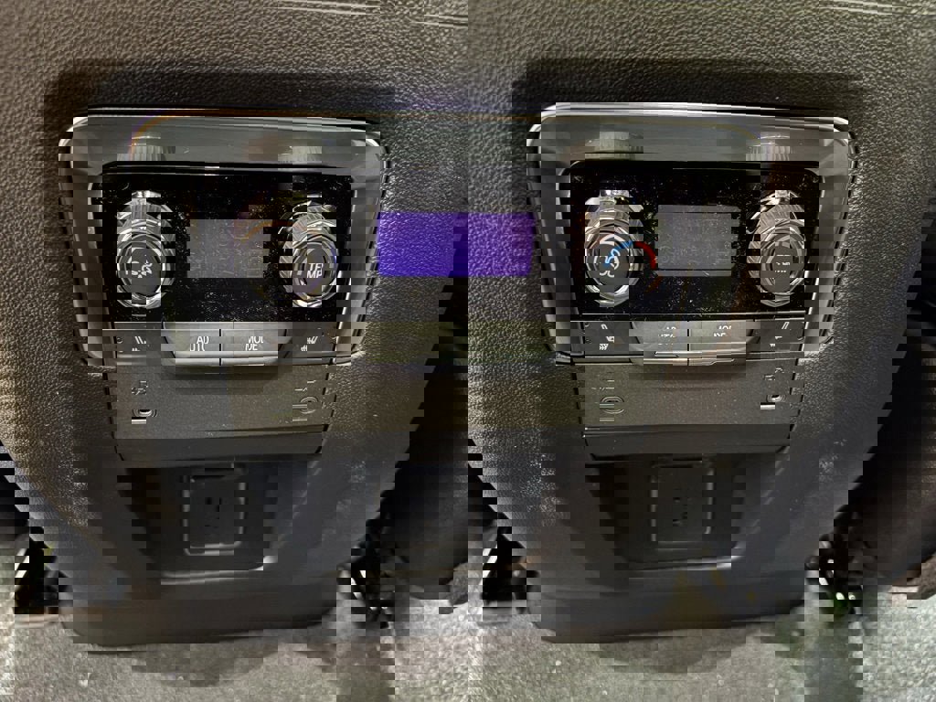 New 2026 Chevrolet Suburban High Country image 30