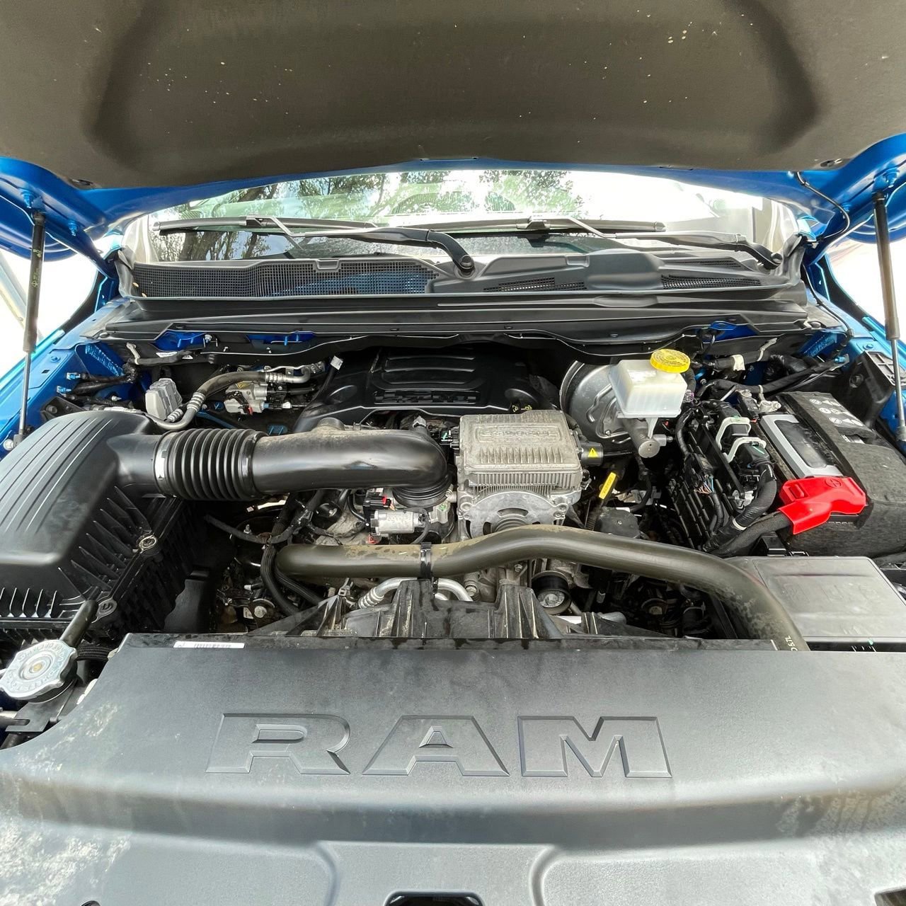 Used 2024 RAM 1500 Laramie RWD image 26