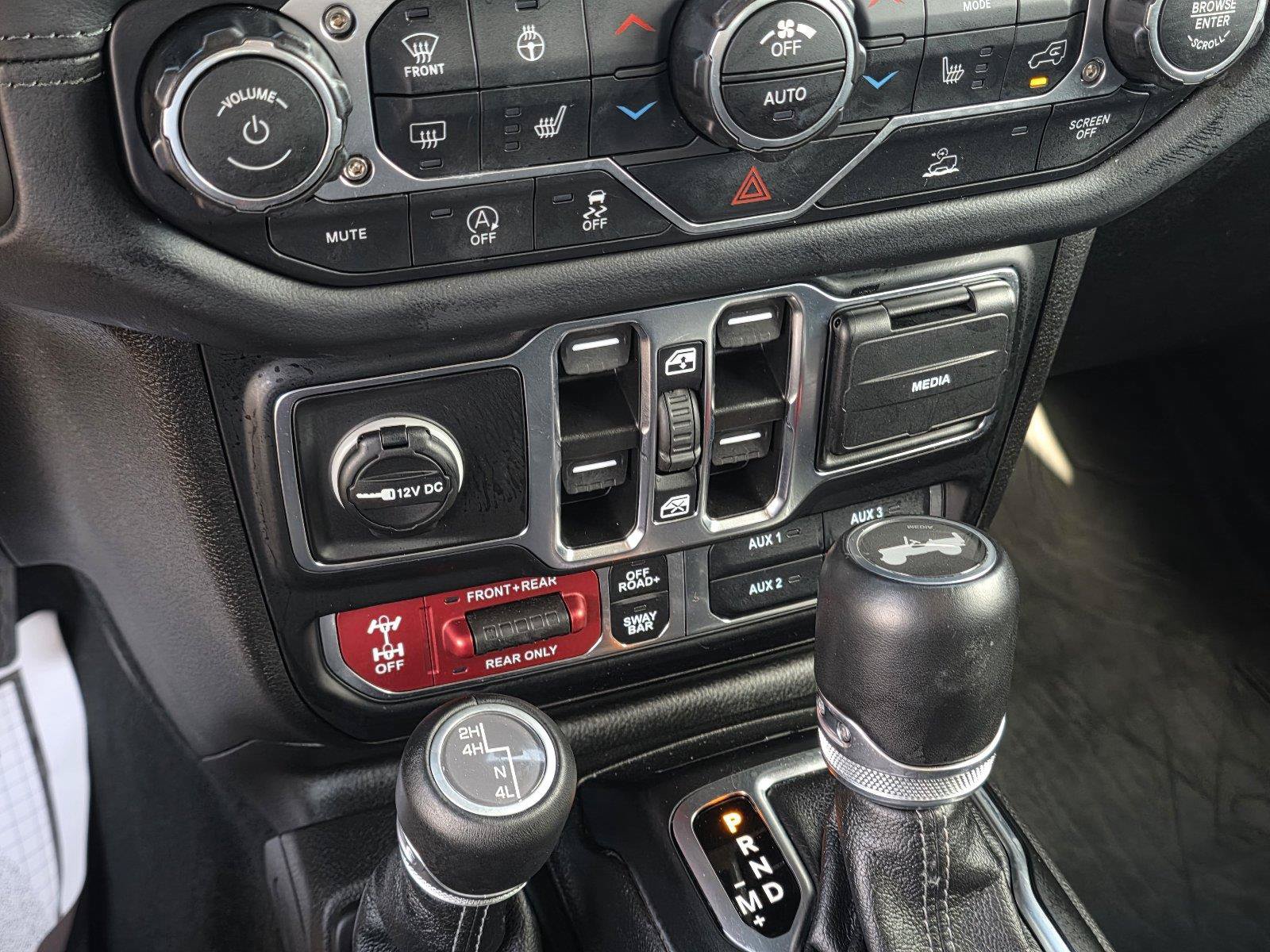 Used 2026 Jeep Wrangler Unlimited Rubicon w/ Technology Group AWD/4WD image 20