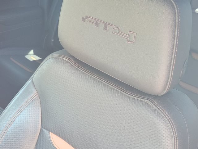 Used 2022 GMC Sierra 1500 AT4 w/ AT4 Premium Package AWD/4WD image 15