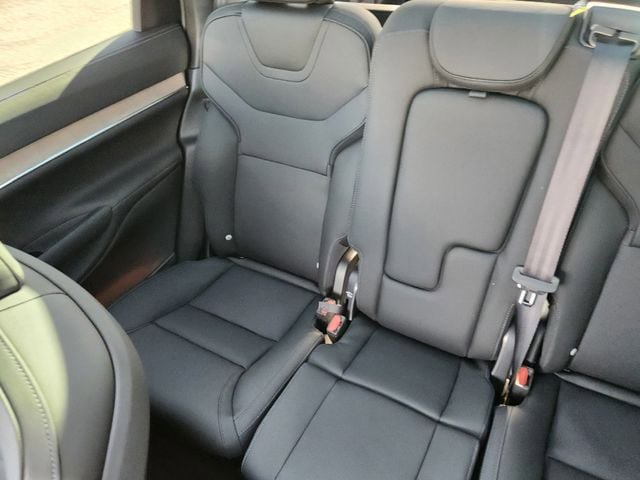 New 2025 Volvo EX90 Plus w/ Protection Package Premier AWD/4WD image 12
