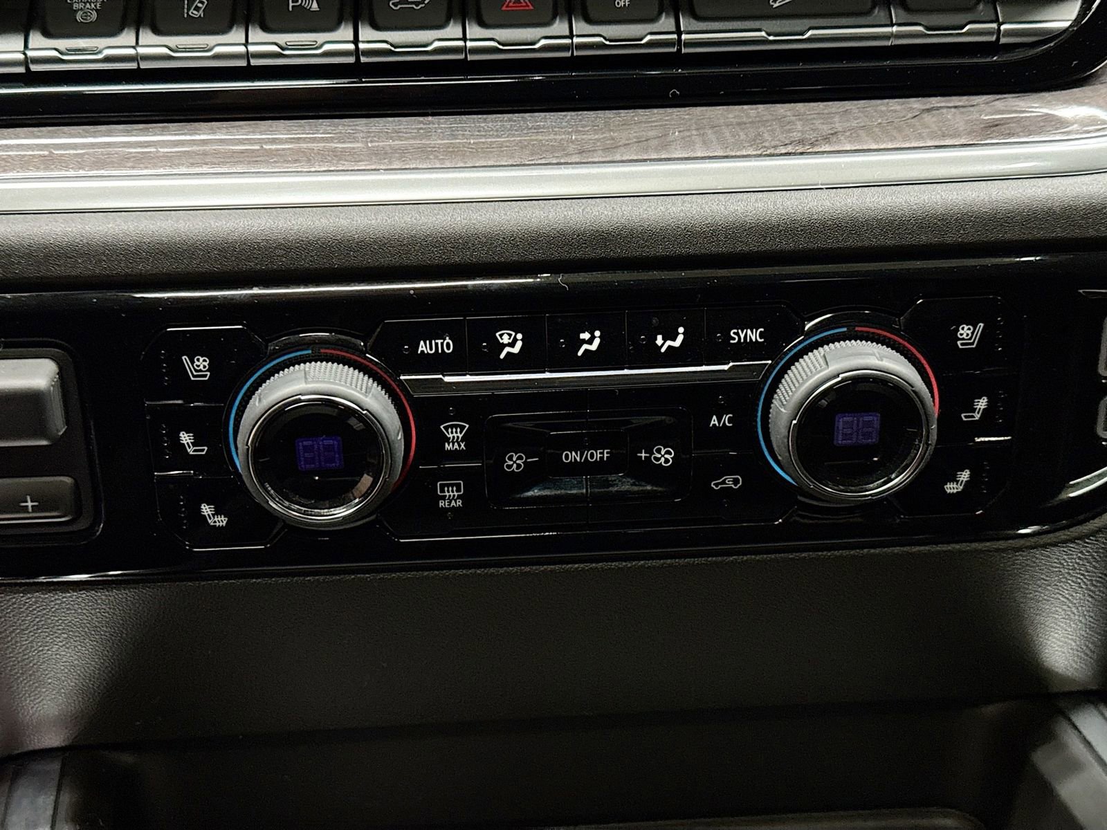 Used 2025 Chevrolet Silverado 2500 LTZ w/ Trail Boss Package image 19