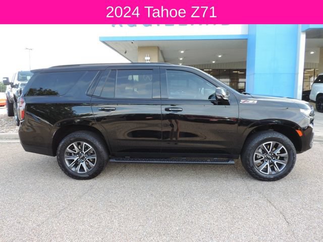 Used 2024 Chevrolet Tahoe Z71 w/ Luxury Package AWD/4WD image 2