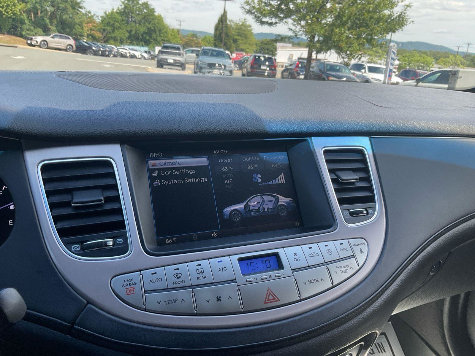 Used 2012 Hyundai Genesis 4.6 RWD image 22