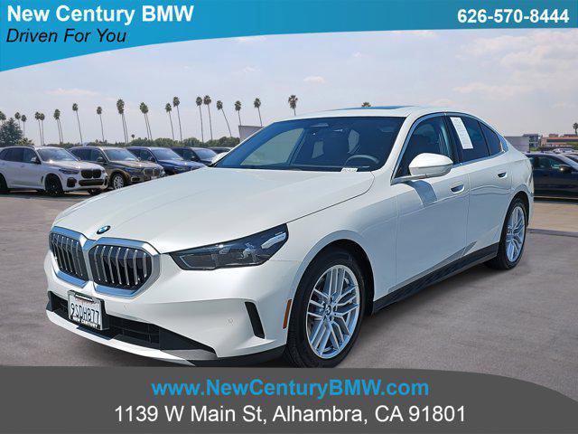 Used 2024 BMW 540i xDrive w/ Convenience Package video 1