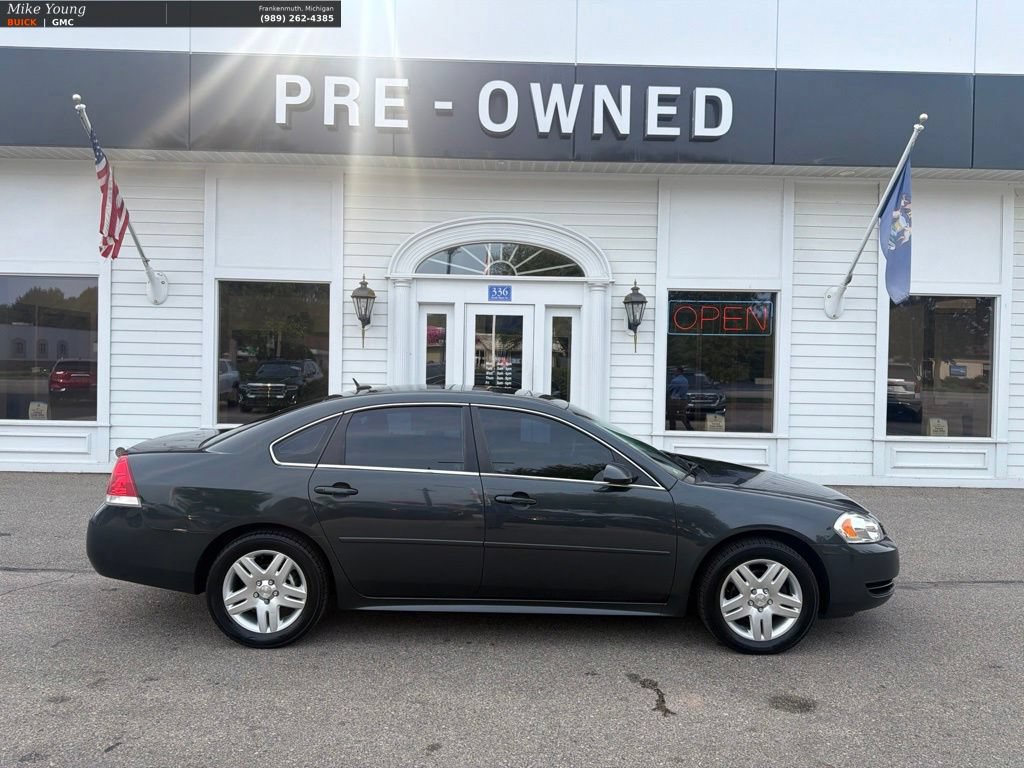 Used 2015 Chevrolet Impala LT w/ LT Sunroof Package FWD image 4