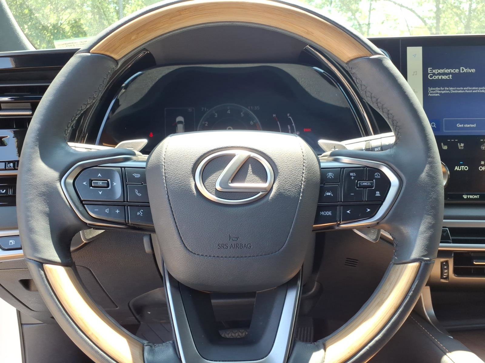 Used 2023 Lexus RX 350 Premium w/ Accessory Package AWD/4WD image 19