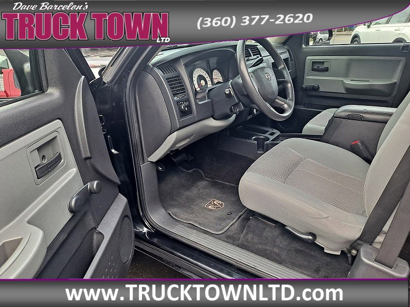 Used 2011 Dodge Dakota ST image 12