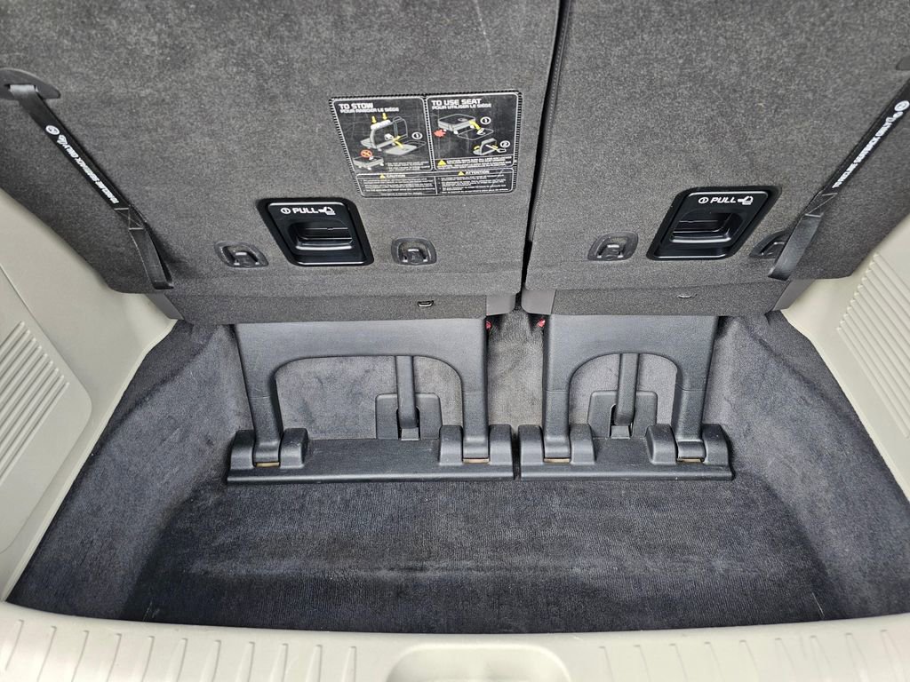 Used 2017 Kia Sedona LX w/ LX Essentials Premium Package FWD image 15
