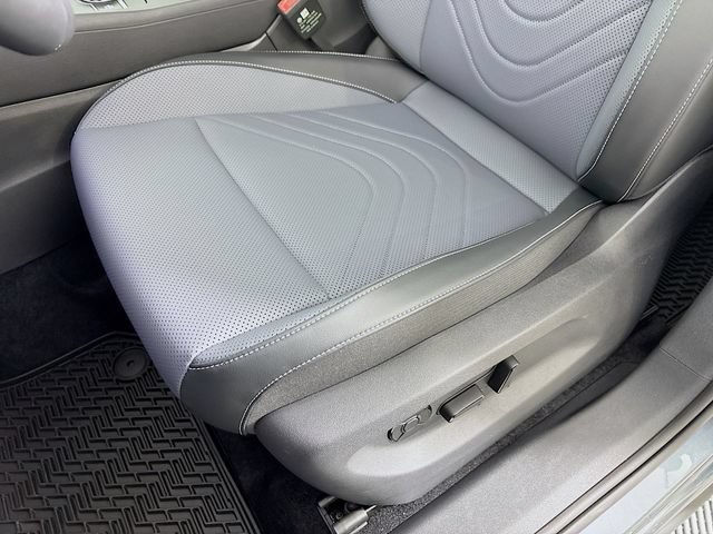 New 2026 Volkswagen Tiguan SE AWD/4WD image 19