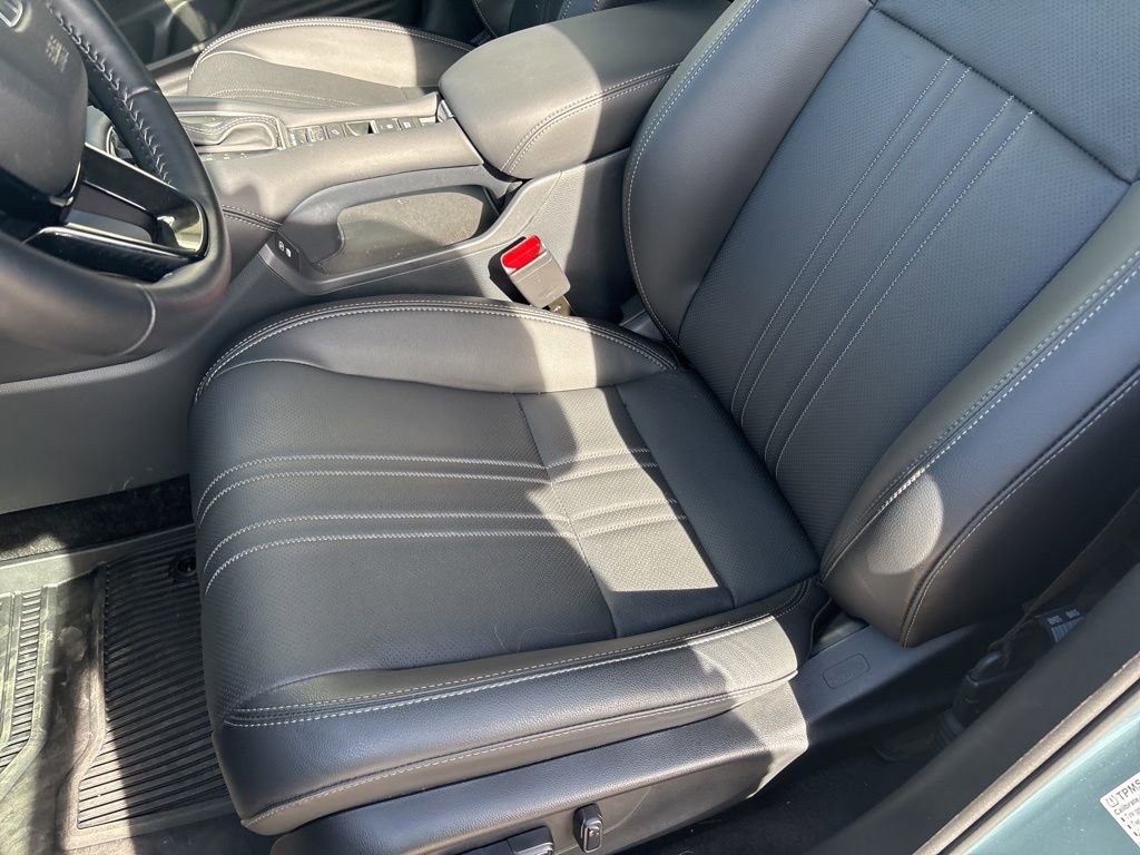 Certified 2025 Honda HR-V EX-L image 12