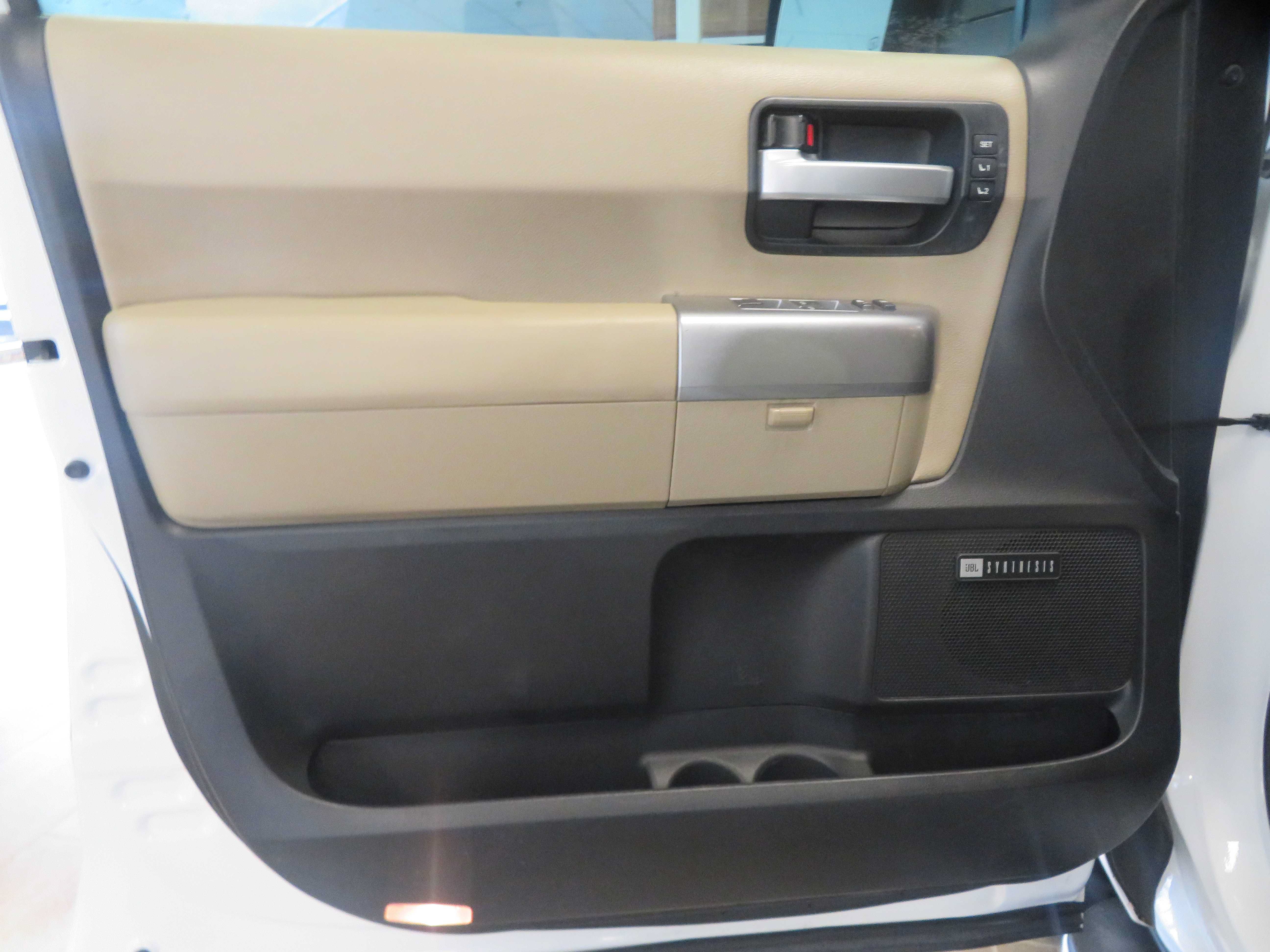 Used 2018 Toyota Sequoia Limited w/ Safety & Convenience Package AWD/4WD image 13