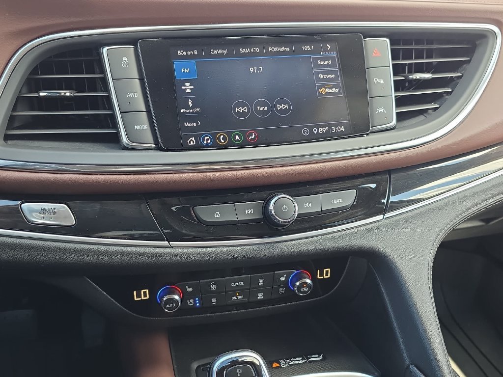 Used 2021 Buick Enclave Avenir w/ Avenir Technology Package AWD/4WD image 19