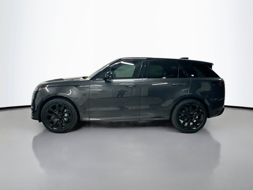 Used 2026 Land Rover Range Rover Sport Dynamic SE AWD/4WD image 2