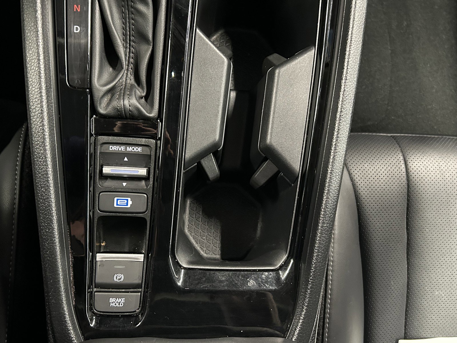 Used 2023 Honda Accord EX-L image 32