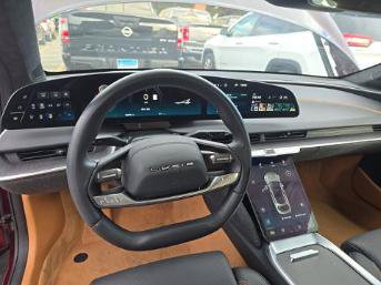 Used 2024 Lucid Air Touring AWD/4WD image 24