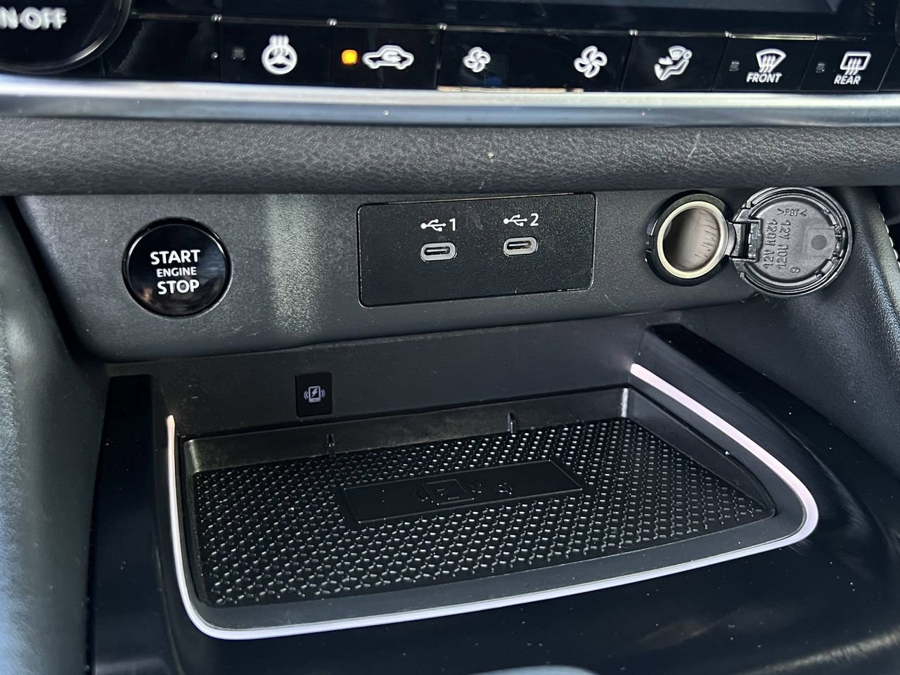 Certified 2025 Nissan Rogue Platinum image 18