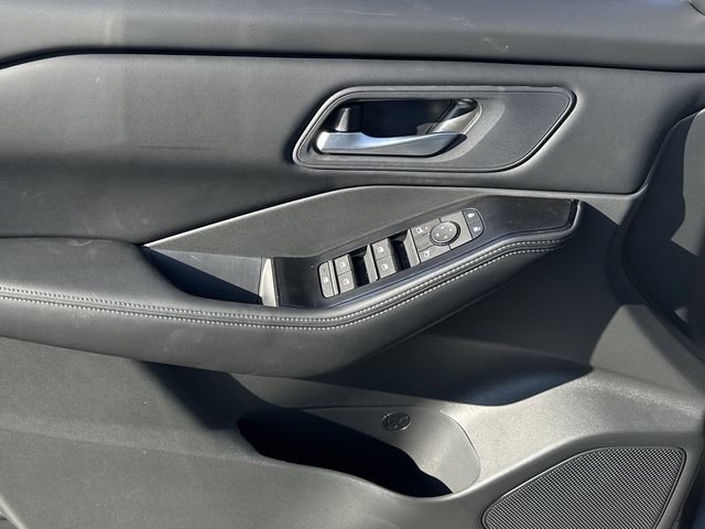 New 2026 Nissan Rogue SV AWD/4WD image 19