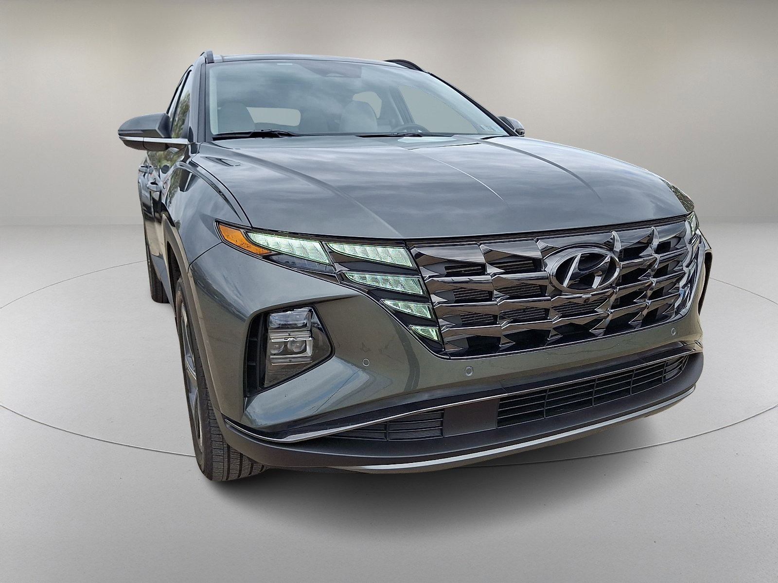 Used 2023 Hyundai Tucson Limited image 2