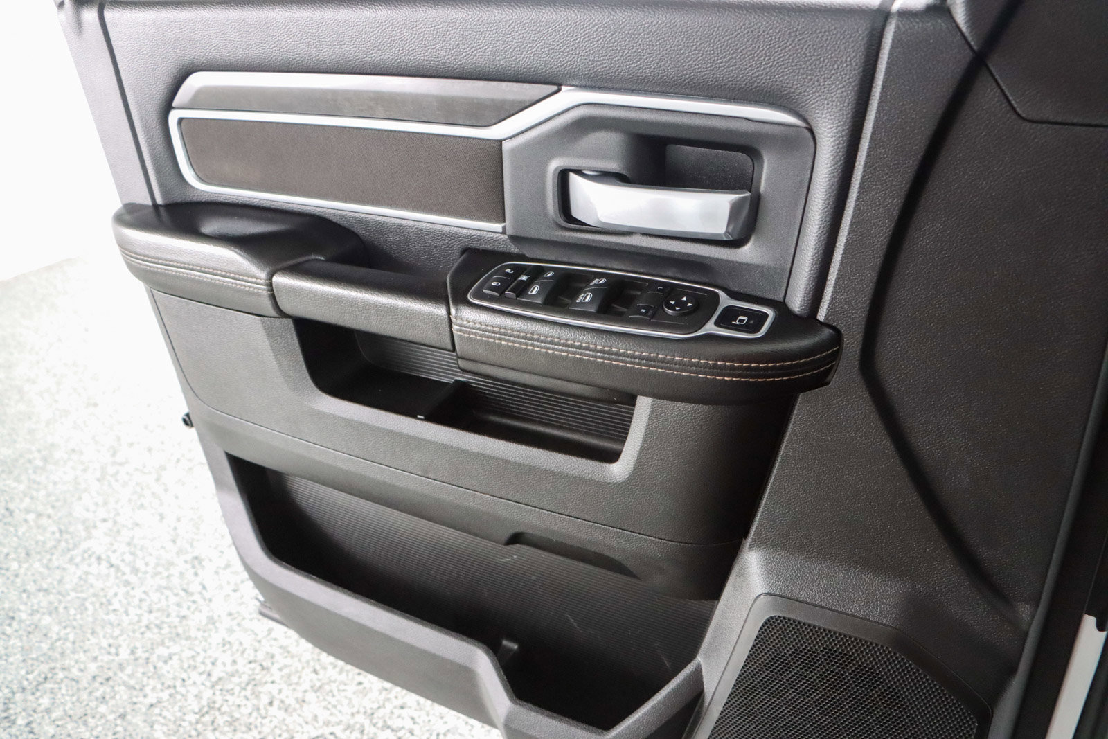 Used 2024 RAM 3500 SLT w/ Quick Order Package 2YG SLT image 20