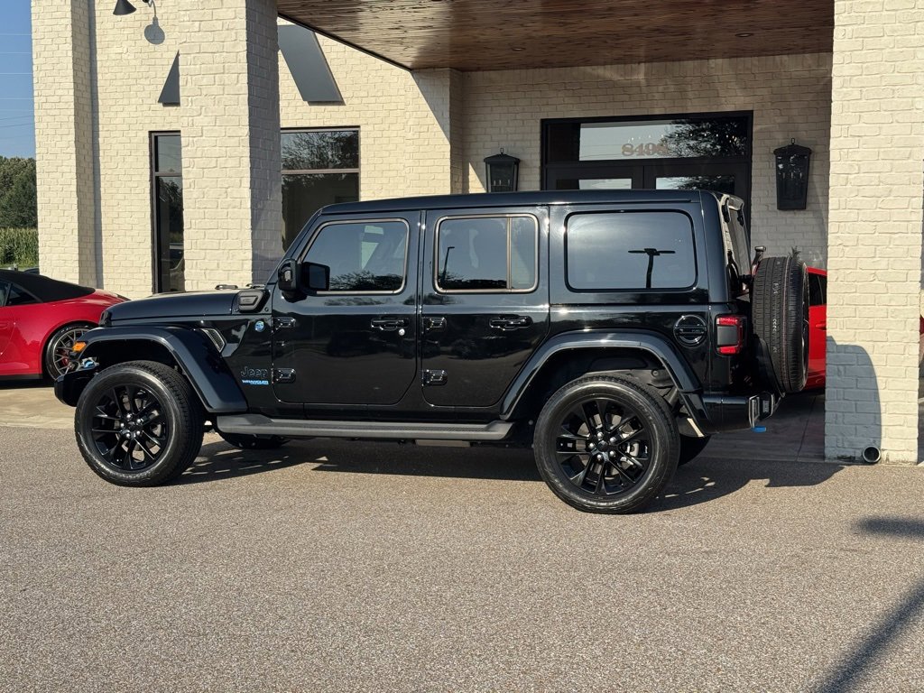 Used 2021 Jeep Wrangler Unlimited Sahara image 7