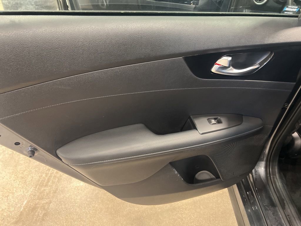 Certified 2024 Kia Forte GT-Line image 10