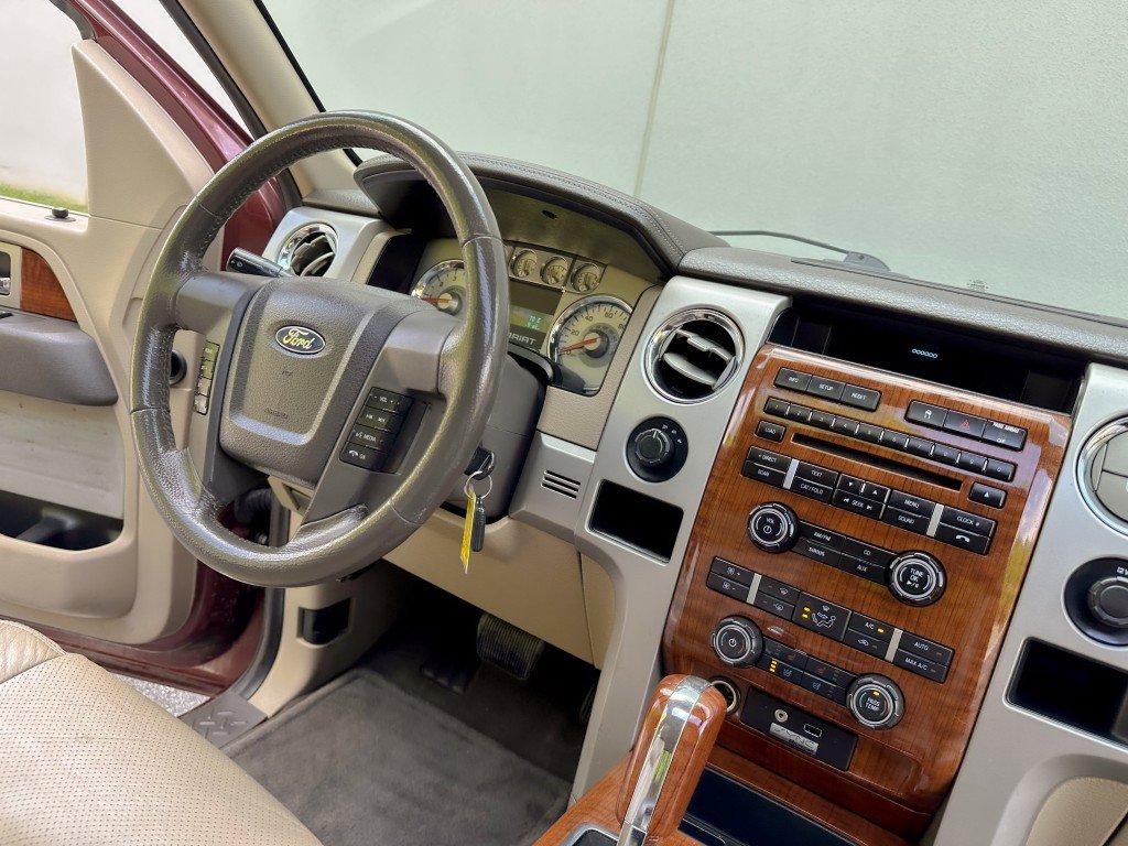 Used 2010 Ford F150 Lariat AWD/4WD image 28