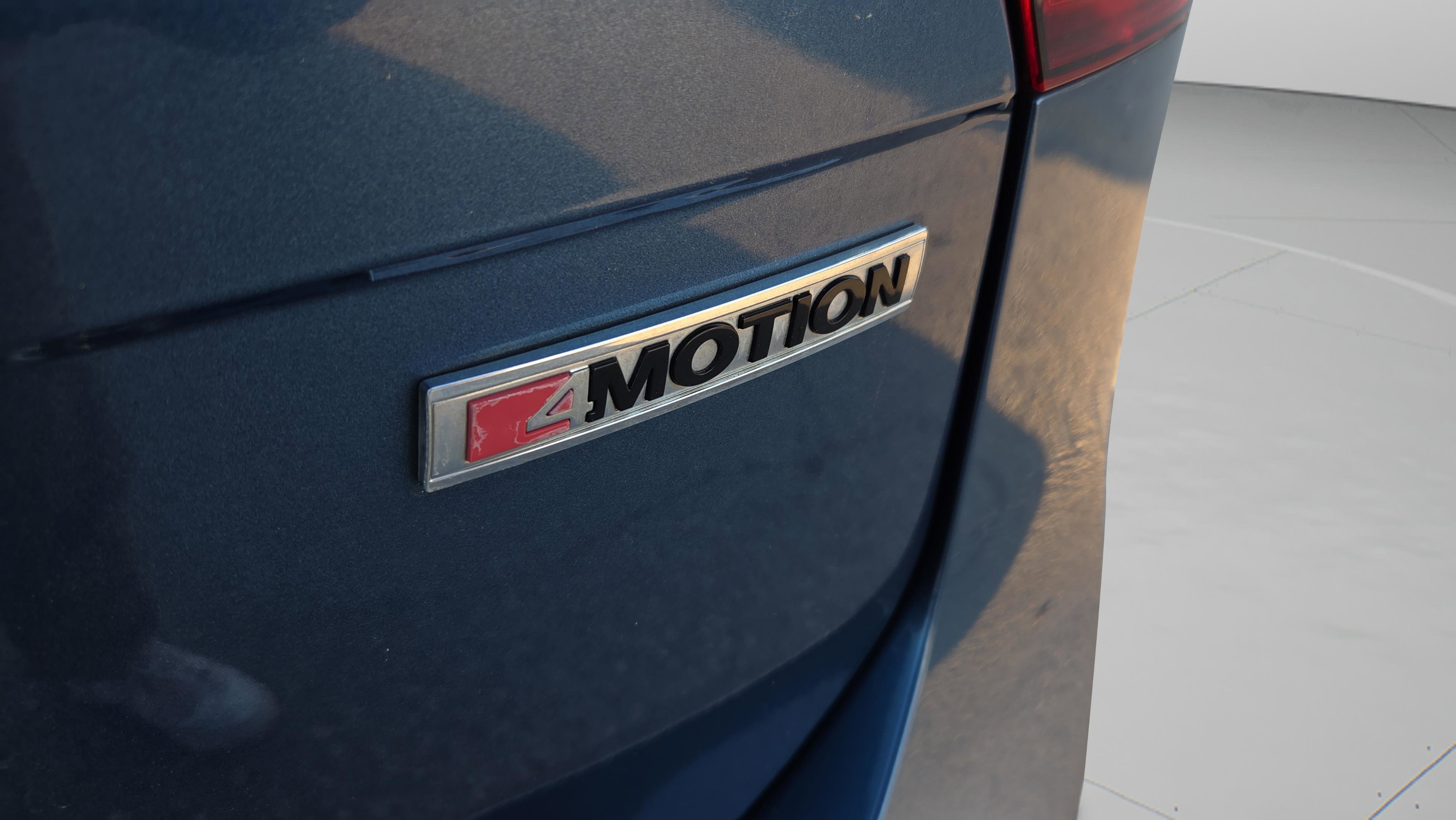 Used 2019 Volkswagen Tiguan S image 17