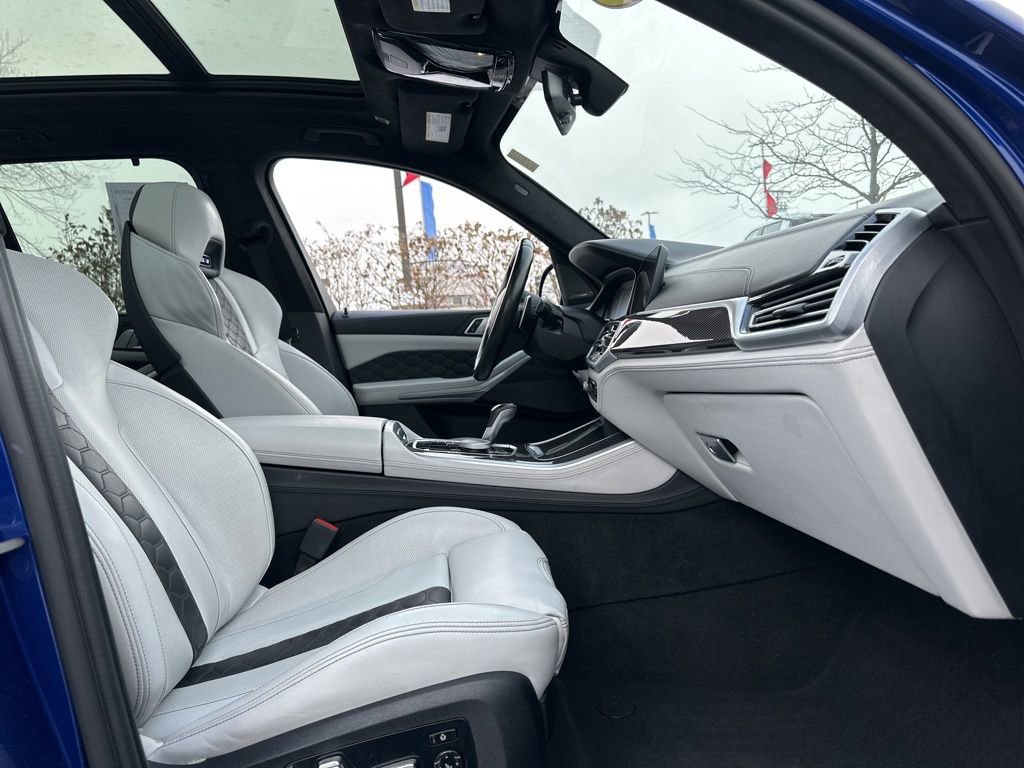 Used 2022 BMW X5 M w/ Executive Package image 27