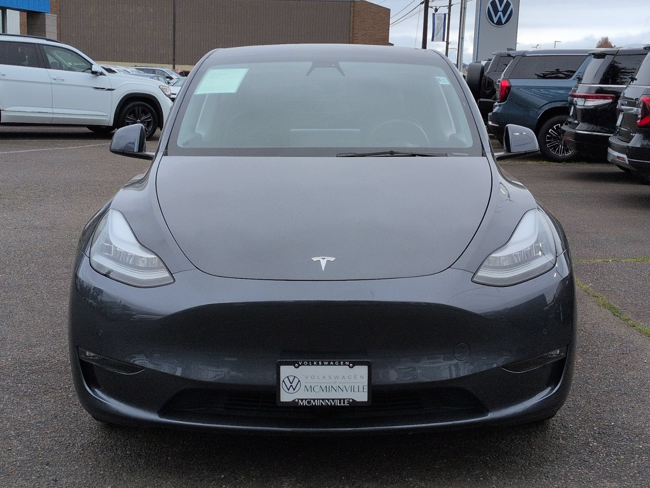 Used 2021 Tesla Model Y Long Range image 8