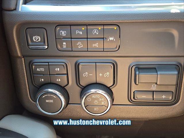 New 2026 Chevrolet Tahoe LT w/ Comfort Package AWD/4WD image 32