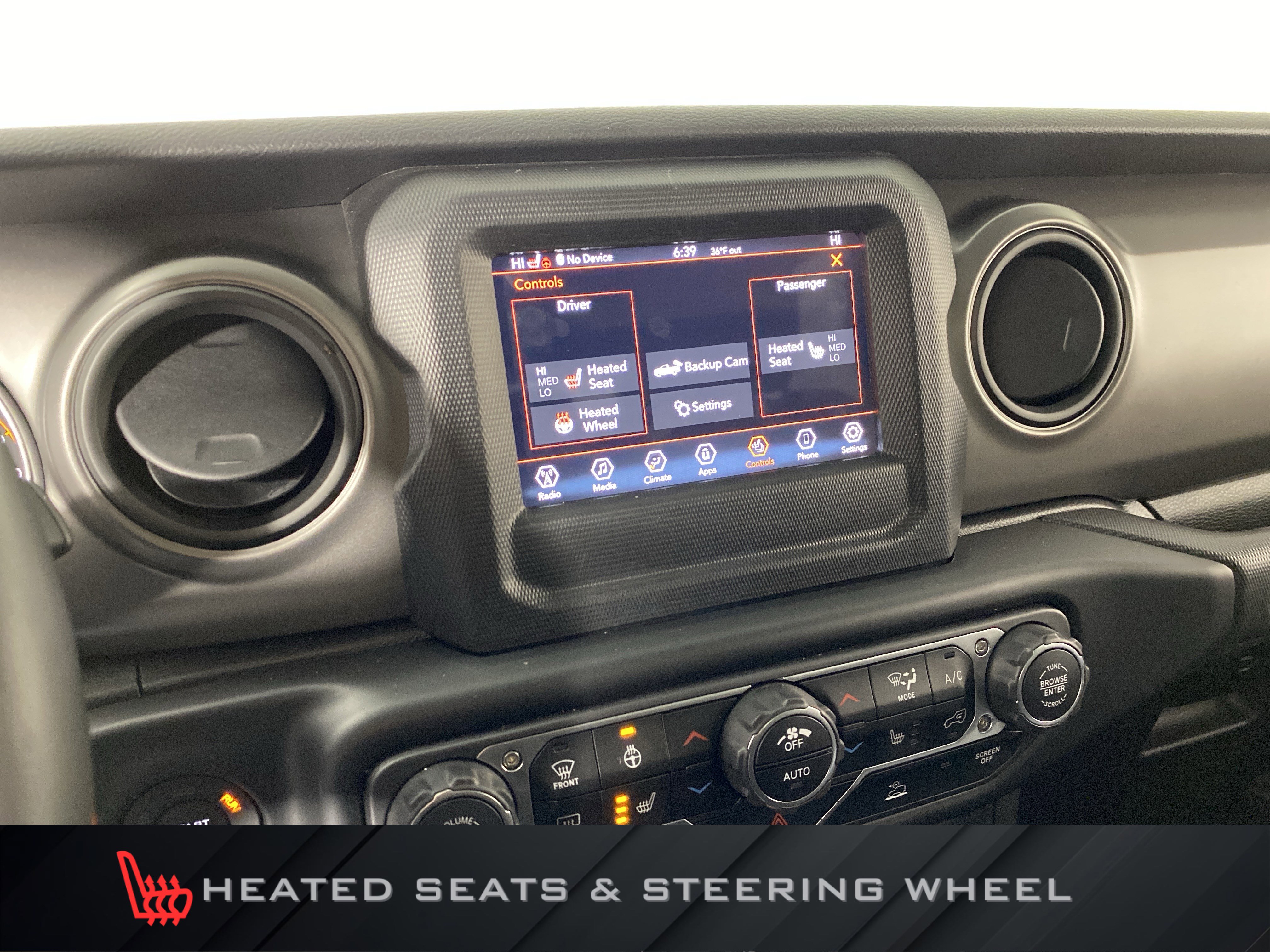 Used 2022 Jeep Gladiator Willys AWD/4WD image 5