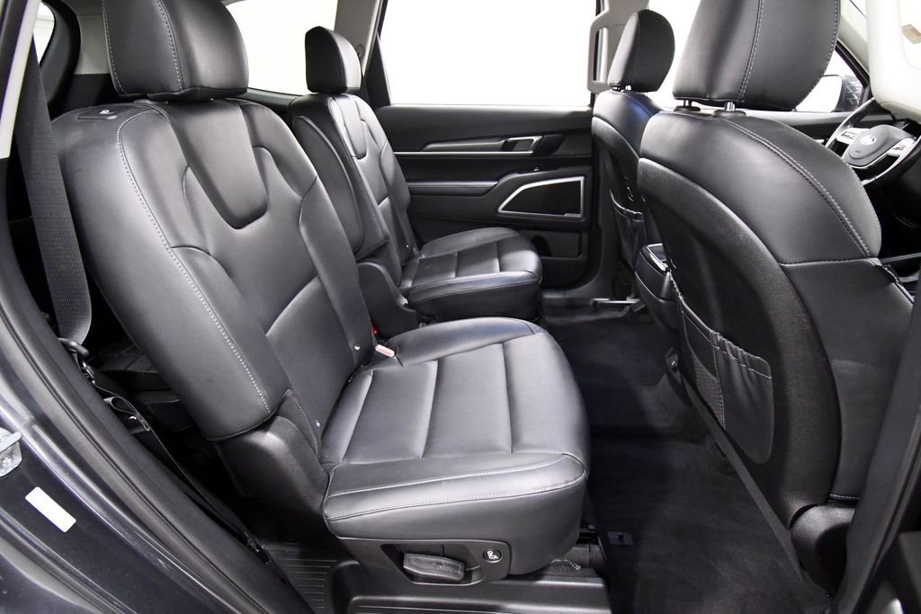 Certified 2021 Kia Telluride S image 19