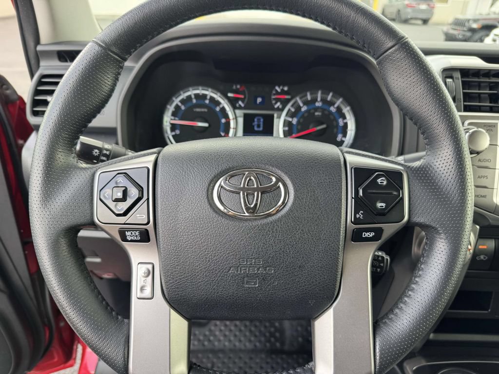 Used 2019 Toyota 4Runner SR5 AWD/4WD image 17
