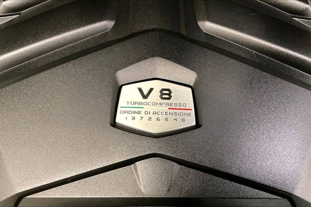 Used 2022 Lamborghini Urus image 16