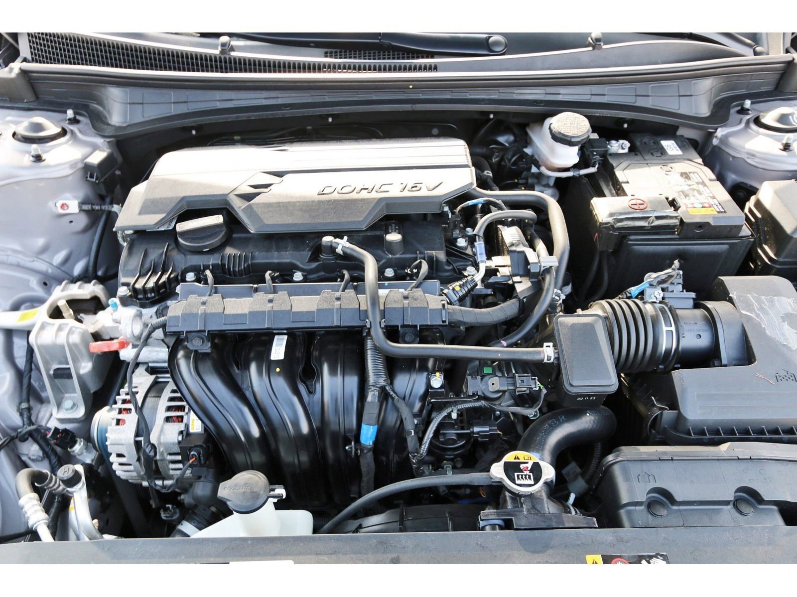 Certified 2024 Hyundai Elantra SEL FWD image 32
