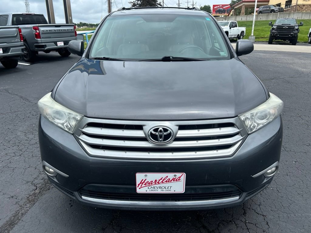 Used 2012 Toyota Highlander Limited w/ Tow Pkg AWD/4WD image 2