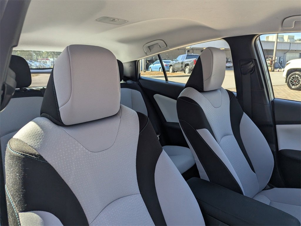 Certified 2020 Toyota Prius LE image 15