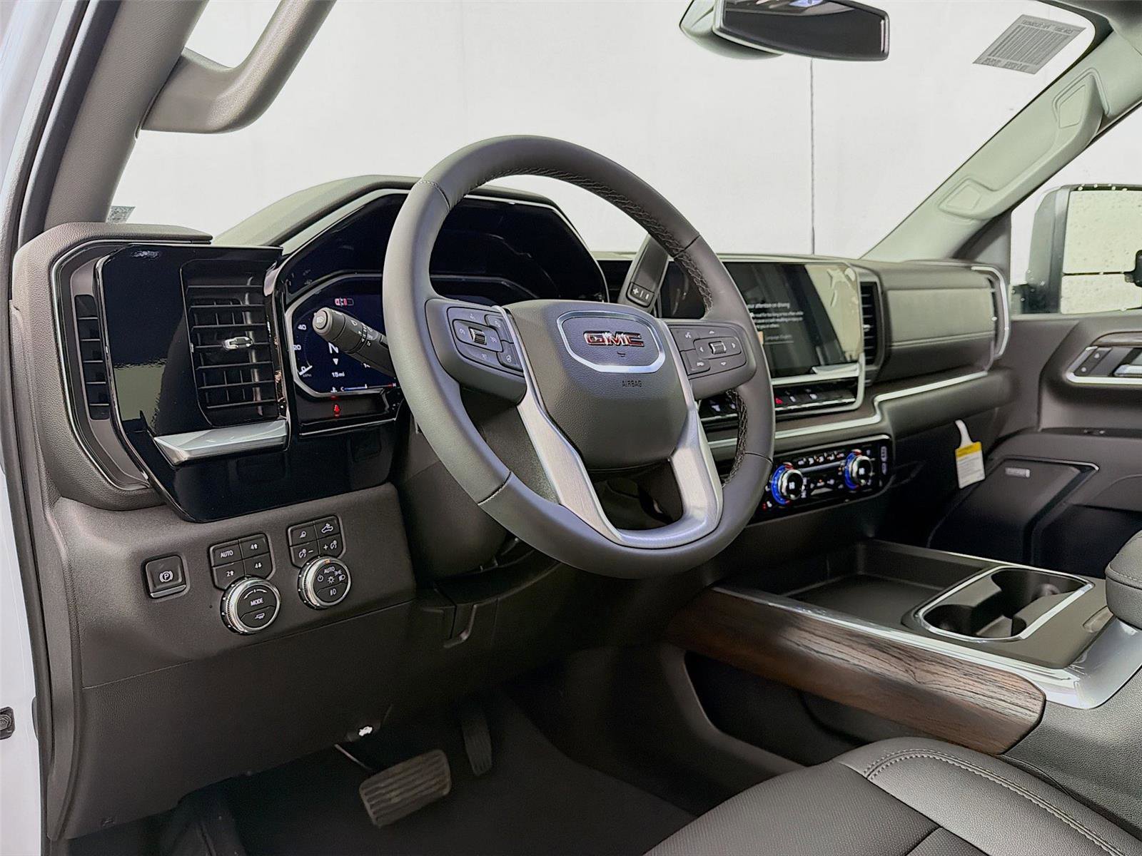 New 2026 GMC Sierra 2500 SLT w/ SLT Premium Package image 9