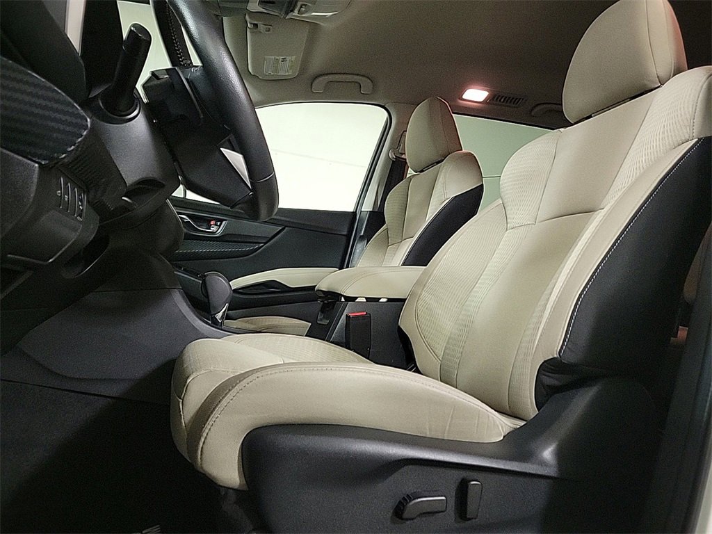 Used 2024 Subaru Ascent Premium w/ Convenience Package image 12