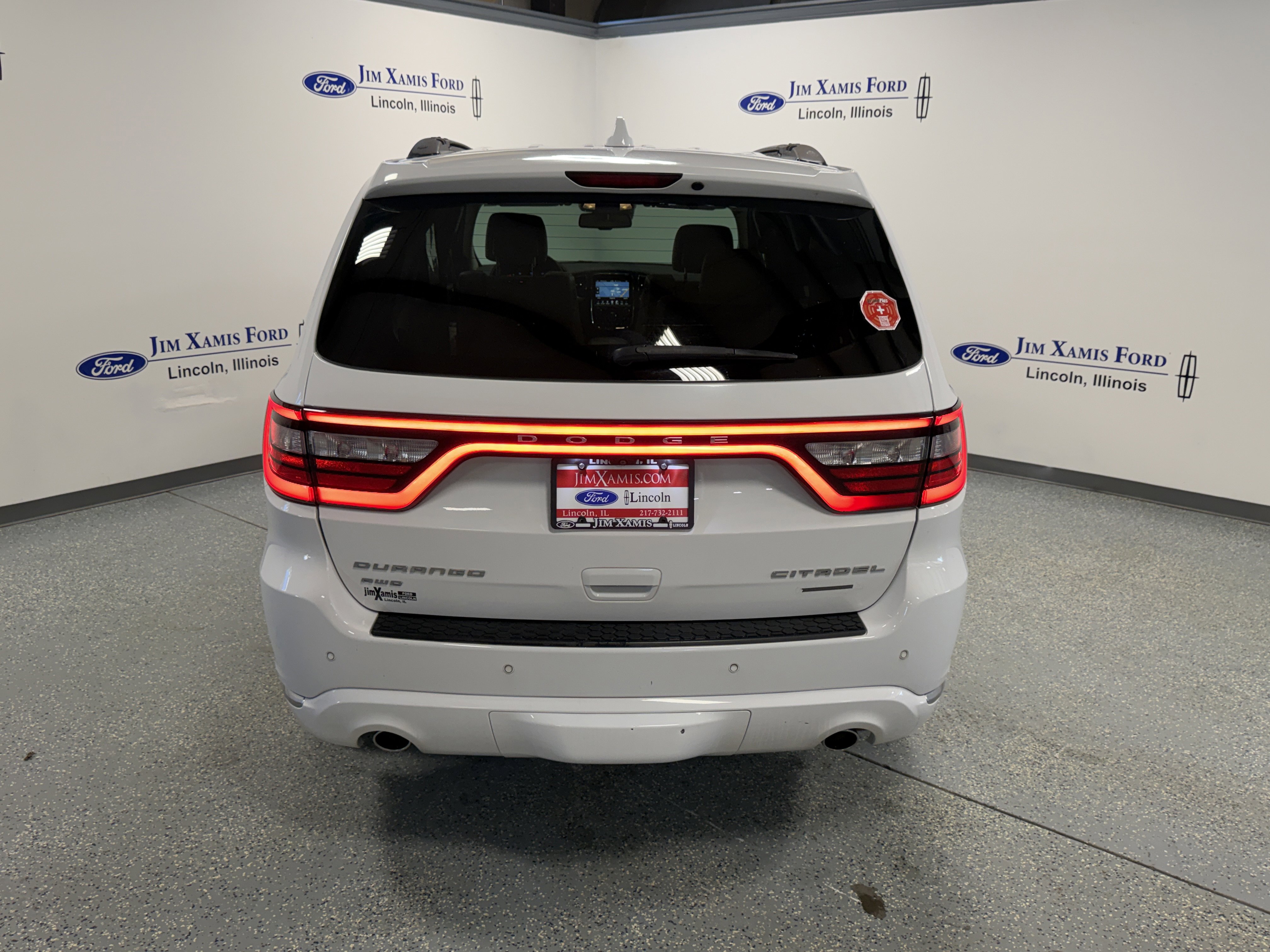 Used 2016 Dodge Durango Citadel w/ Premium Entertainment Group image 35