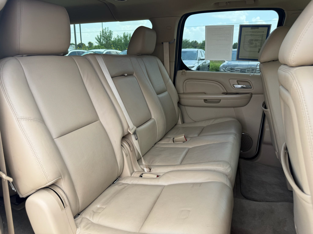 Used 2013 Cadillac Escalade ESV Luxury RWD image 28