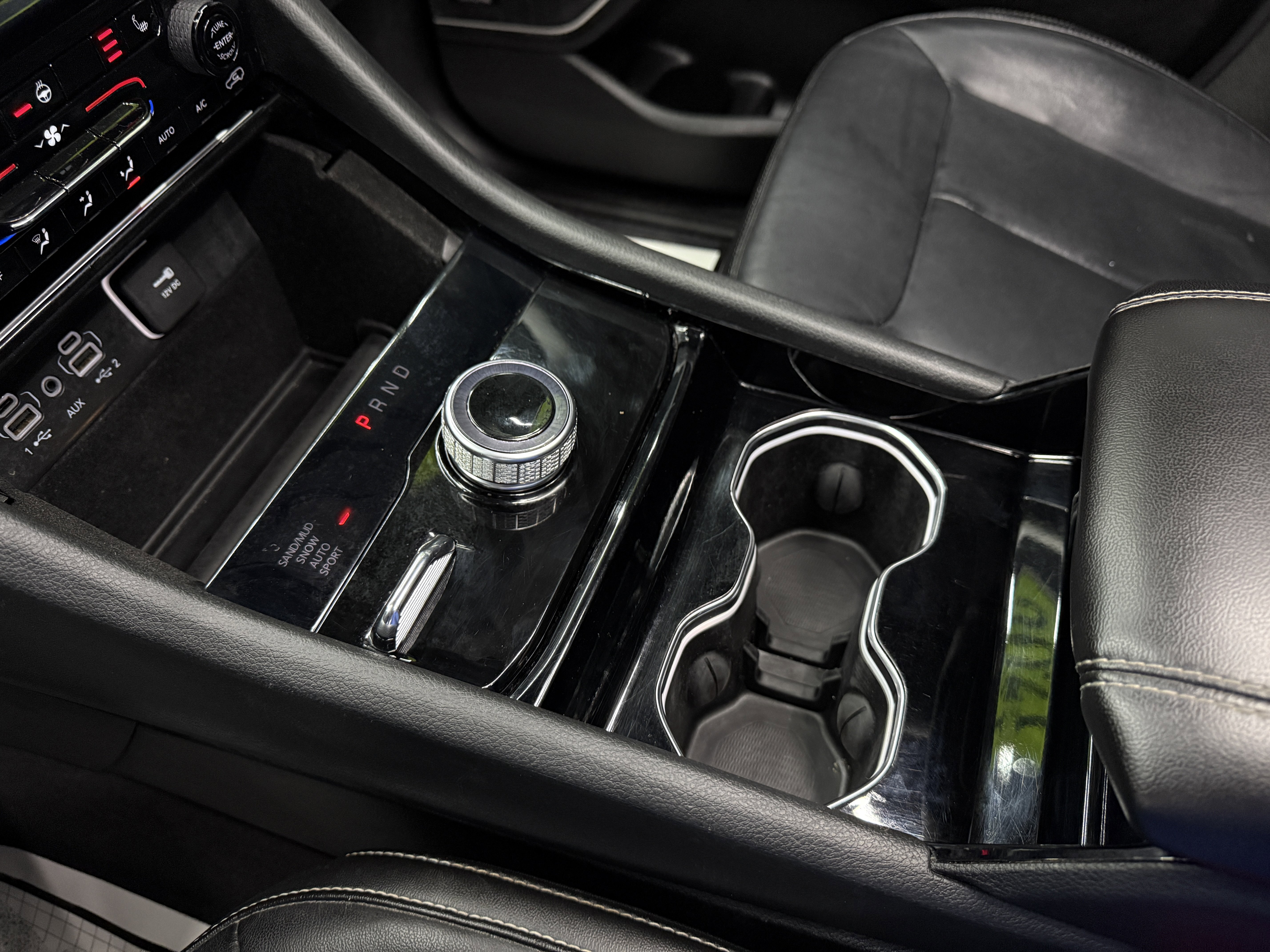 Used 2021 Jeep Grand Cherokee L Limited w/ Luxury Tech Group II image 22