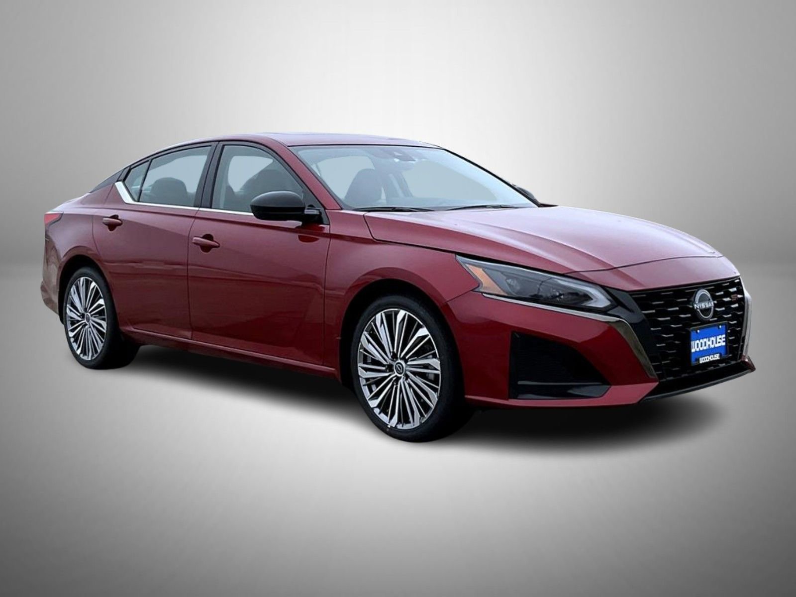 Used 2023 Nissan Altima 2.5 SR w/ SR Premium Package AWD/4WD image 3