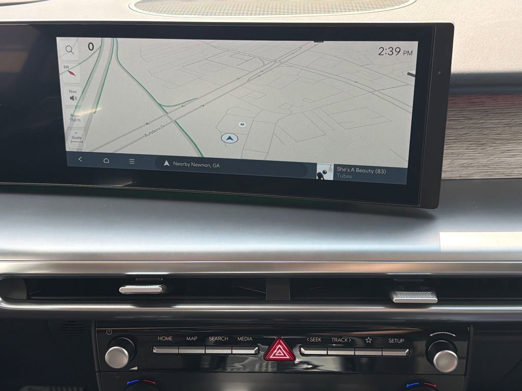 Used 2026 Hyundai Ioniq 9 Limited AWD/4WD image 29