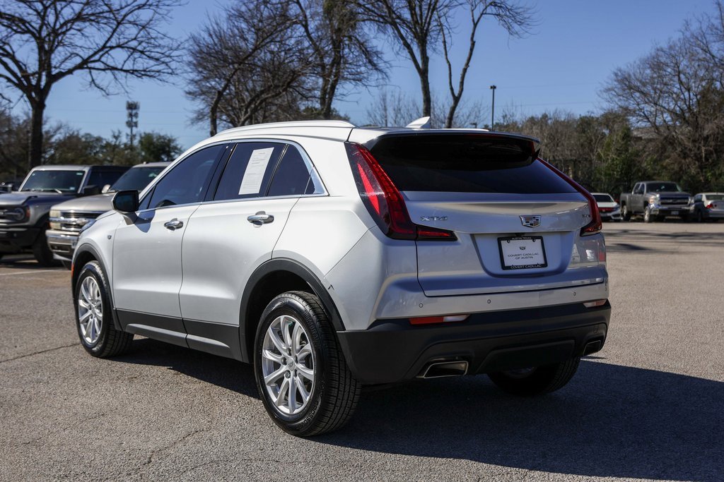Used 2022 Cadillac XT4 Luxury image 3