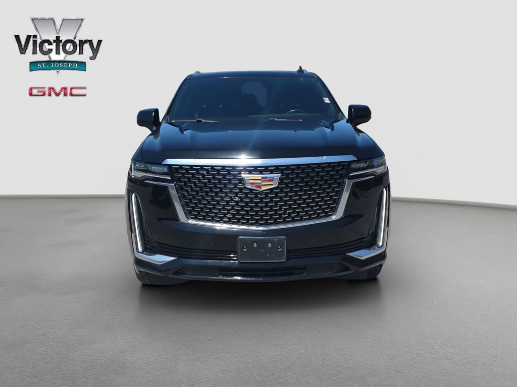 Used 2023 Cadillac Escalade ESV Luxury AWD/4WD image 2